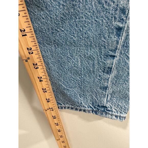 American Eagle High Rise Mom Jean Distressed Y2K Everyday Casual 2 - Picture 7 of 8